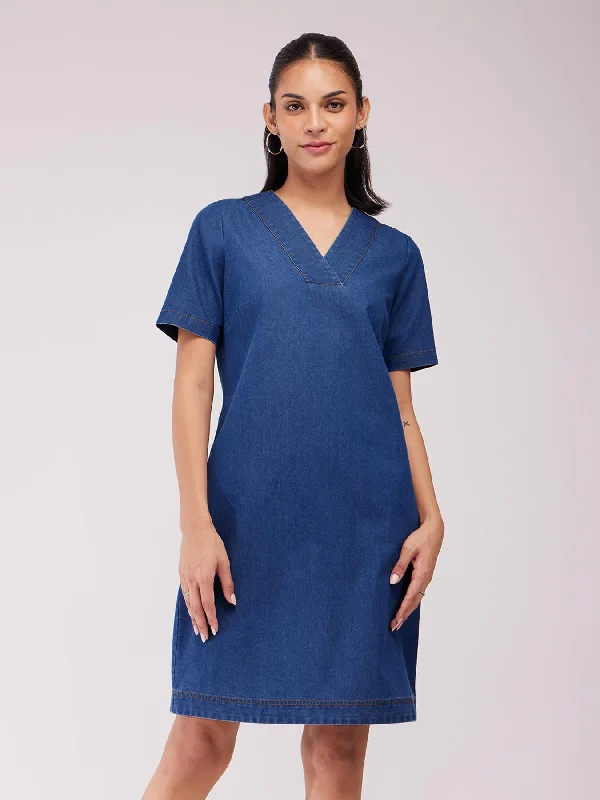 Best Bargains Denim V-Neck Shift Dress - Navy Blue
