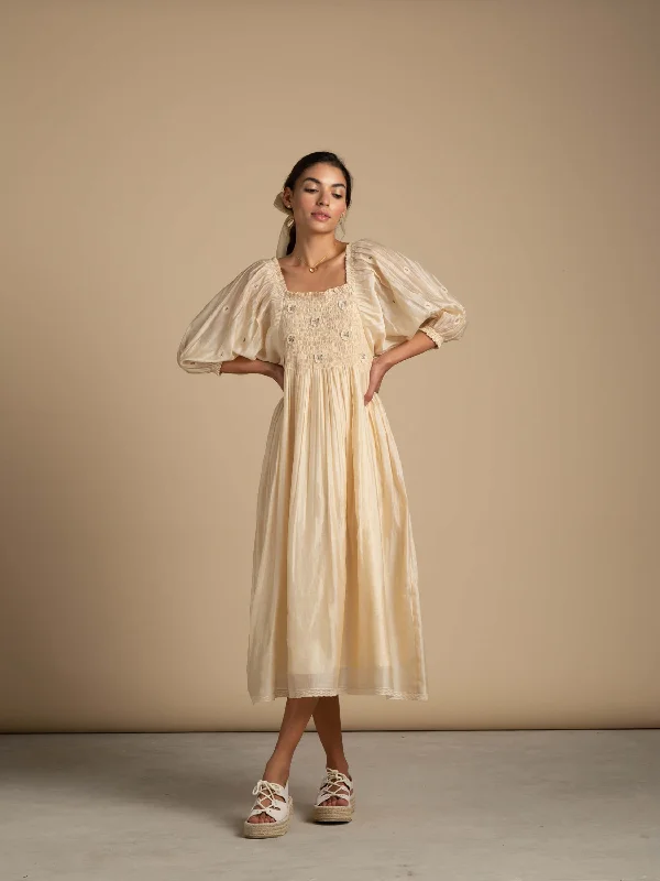 Bonus Savings Stay A While Peasant Dress