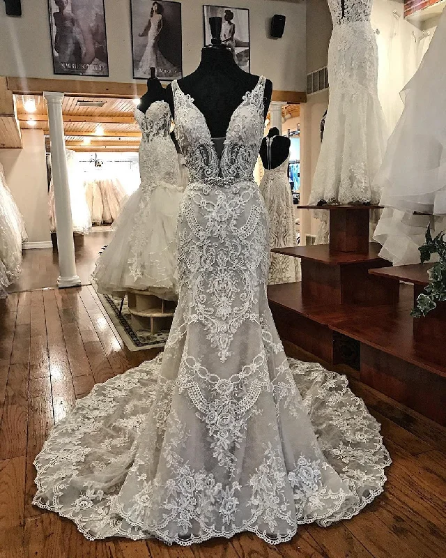 Customer Appreciation Sale Chic Lace V-Neck Appliuqes Mermaid Wedding Dress Bridal Gowns JKD2004