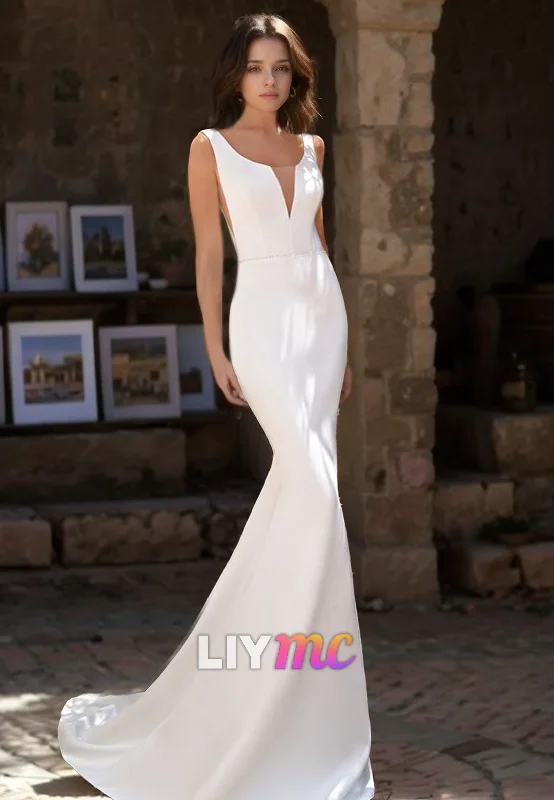 Early Bird Discount V-Neck Straps Sleeveless Sleek Mermaid Beach Wedding Dress