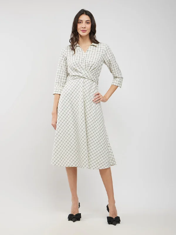 Cotton Checkered Wrap Dress - Off White And Black