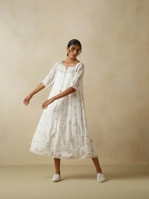 Value Deals To a Skylark Pleat Dress