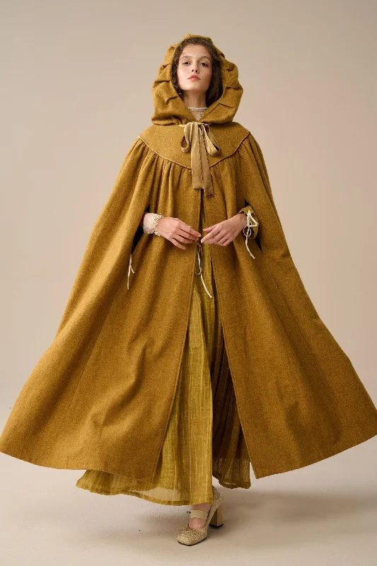 Seasonal Clearance Perfumer 33 | hooded wool cloak