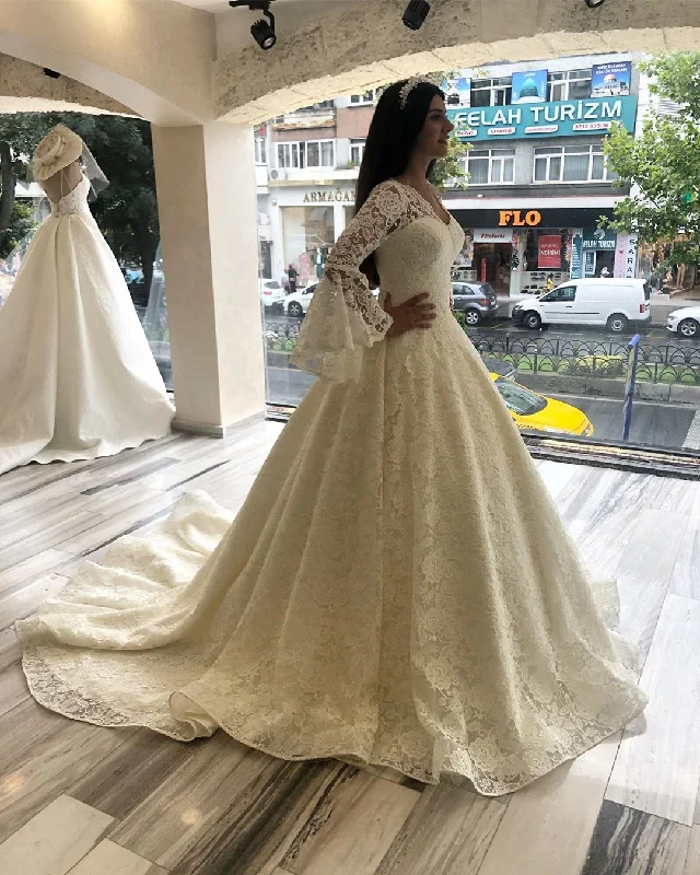Deal Alert Ball Gown V-Neck Long Sleeve Exquisite Lace Wedding Dress Bridal Gown,JKZ6115