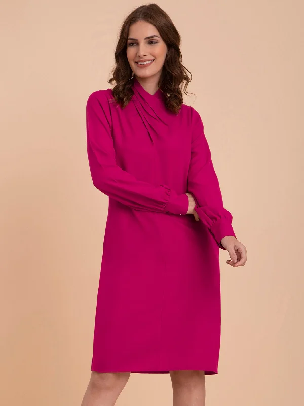 Instant Discount Halter Neck Shift Dress - Fuchsia