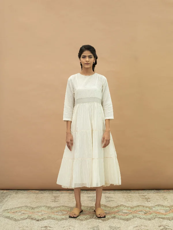 Great Bargains Meraki Dress