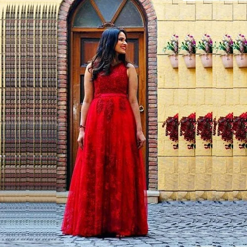 Limited Availability G105, Wine Shimmer Gown (Sleeves available), Size (XS-30 to XXXL-46) Limited Availability G105, Wine Shimmer Gown (Sleeves available), Size (XS-30 to XXXL-46)