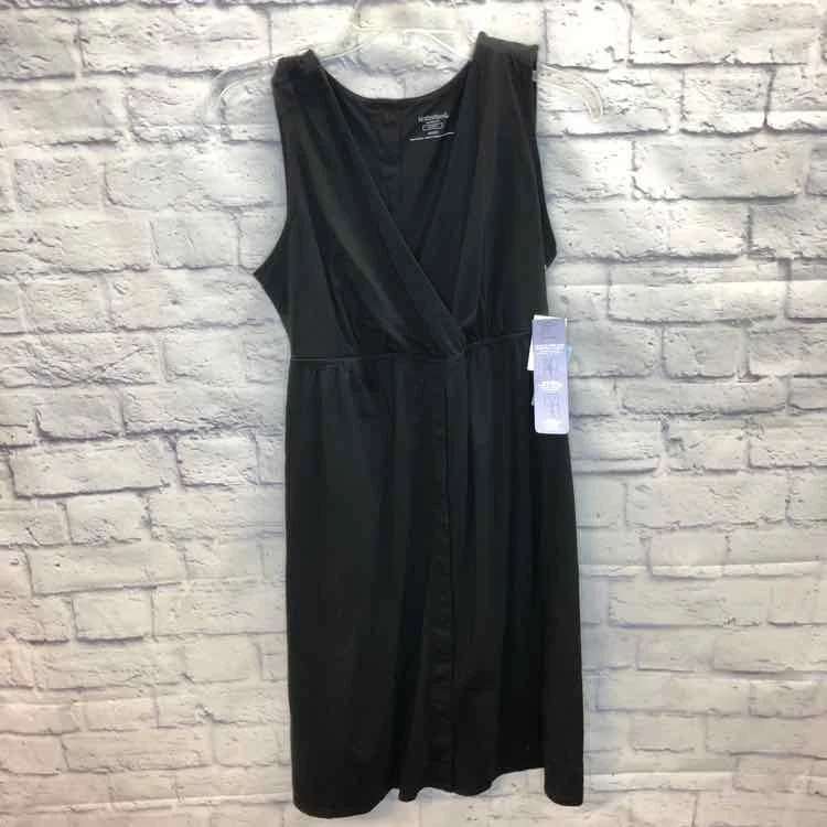 Huge Discounts Motherhood Black Size S Maternity Dress