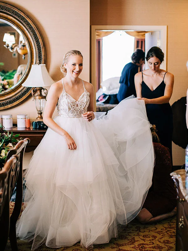 Early Access Fashionable Halter V-Neck Modest Tulle Wedding Dress Baskless Ball Gown AN2308