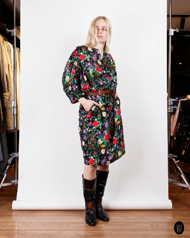 Price Smash Late 1970s Ungaro Floral Silk Dress L