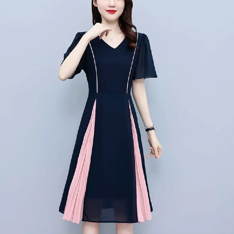 Price Blitz Plus Size Layer Pleat V Neck Swing Dress