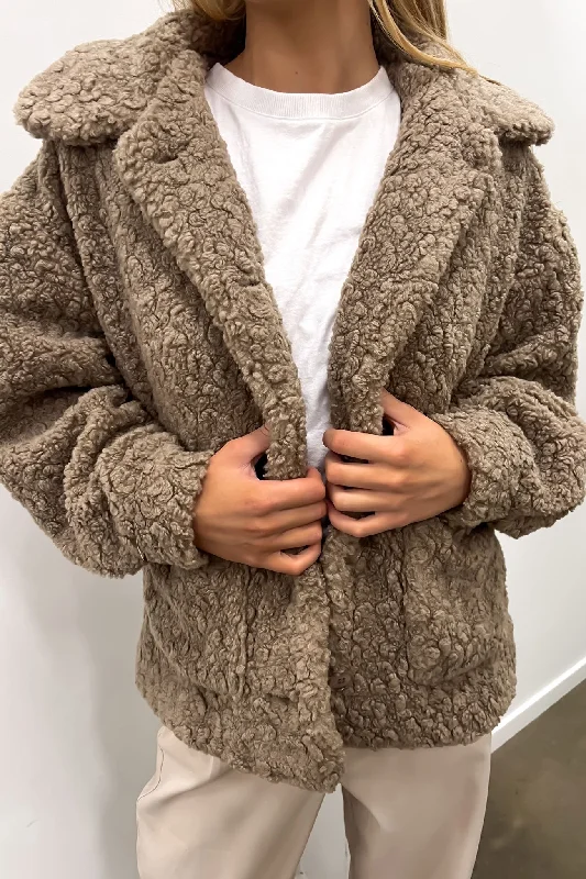 Exclusive Deal Andrew Teddy Jacket Mocha