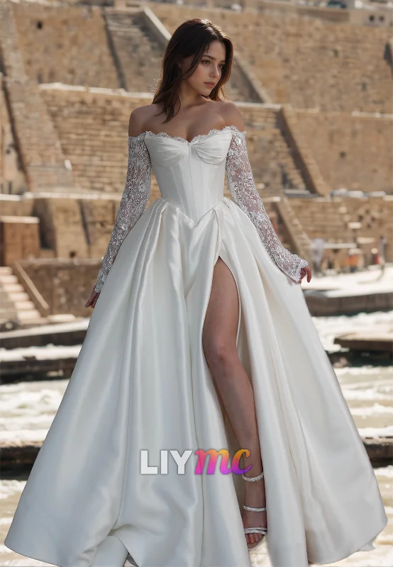 Sneak Peek Sale Sweetheart Strapless Lace Appliques Pleated Satin A-Line Wedding Dress