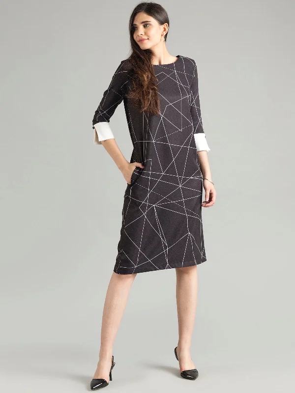 Mega Deal Quarter Sleeve Geometric Print Shift Dress - Black & White