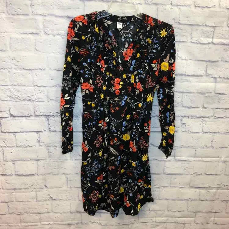 Super Sale Old Navy Floral Size M Maternity Dress